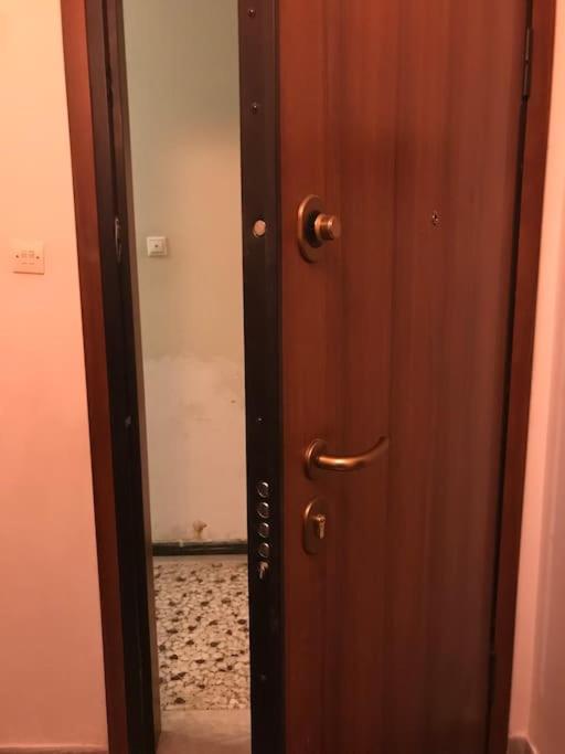Cozy Cityscape Apartment In Αθήνα Εξωτερικό φωτογραφία